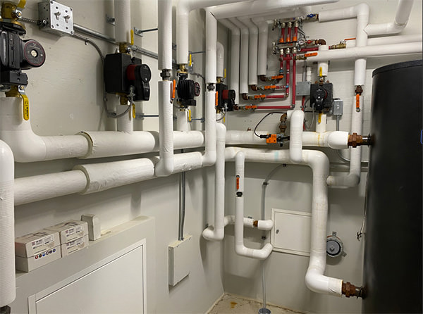 Piping layout between the heat pump and buffer tank